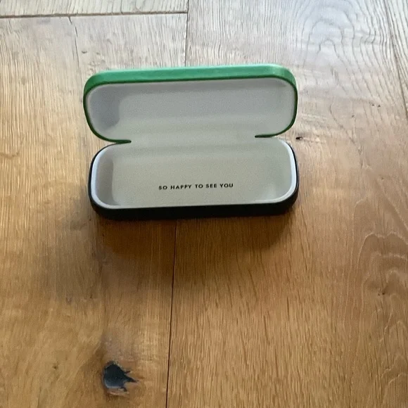 Kate Spade Vibrant Green Eyewear Case - Picture 2 of 2